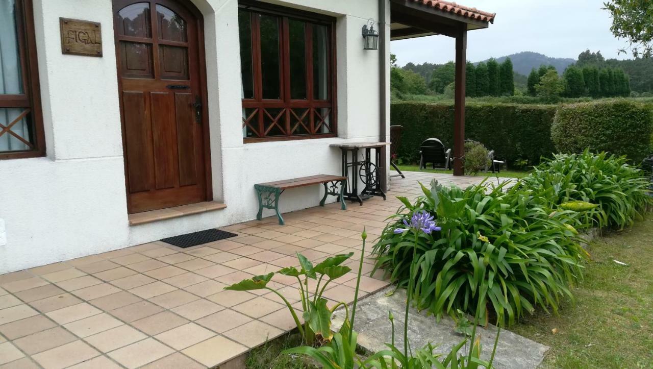 Apartamentos El Cueto Ovinana  Exterior photo